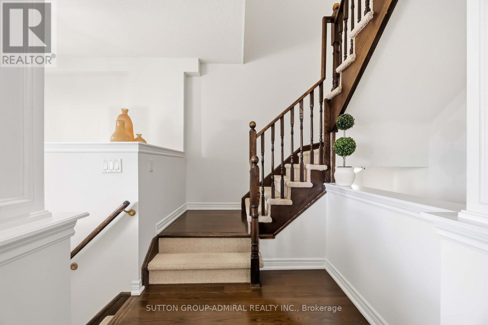 #4 71 PUCCINI DRIVE - 17