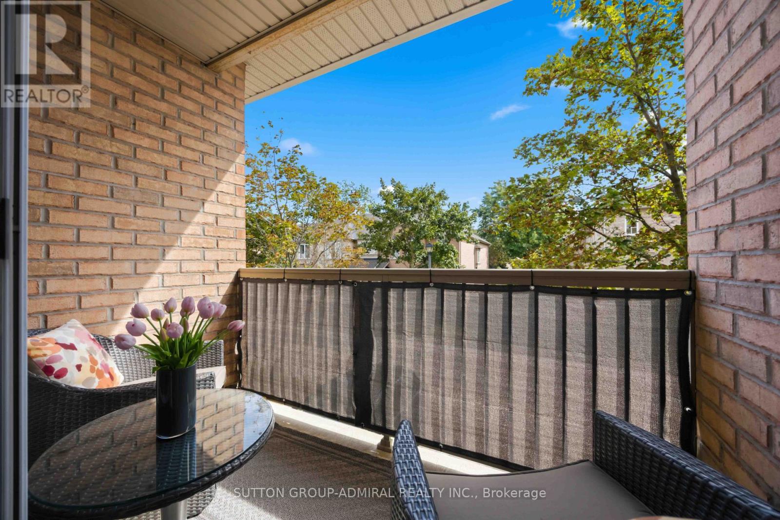 #4 71 PUCCINI DRIVE - 16