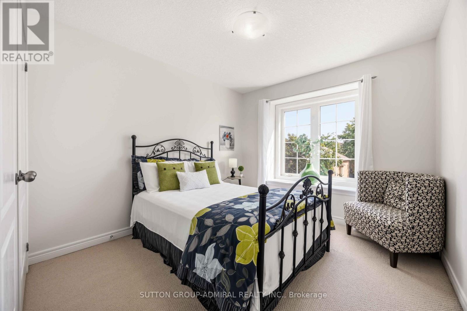 #4 71 PUCCINI DRIVE - 24