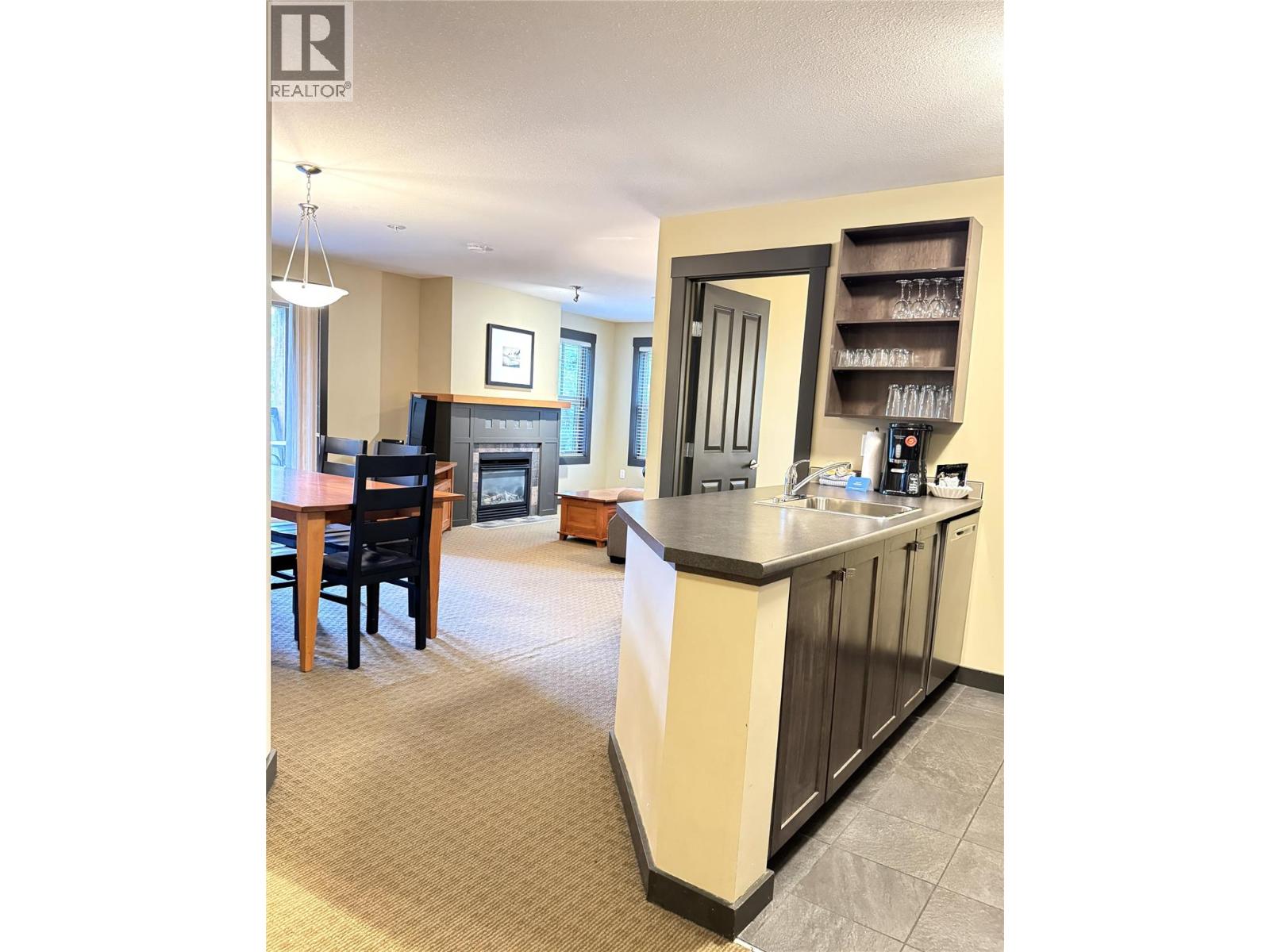 #211 2064 Summit Drive - 23