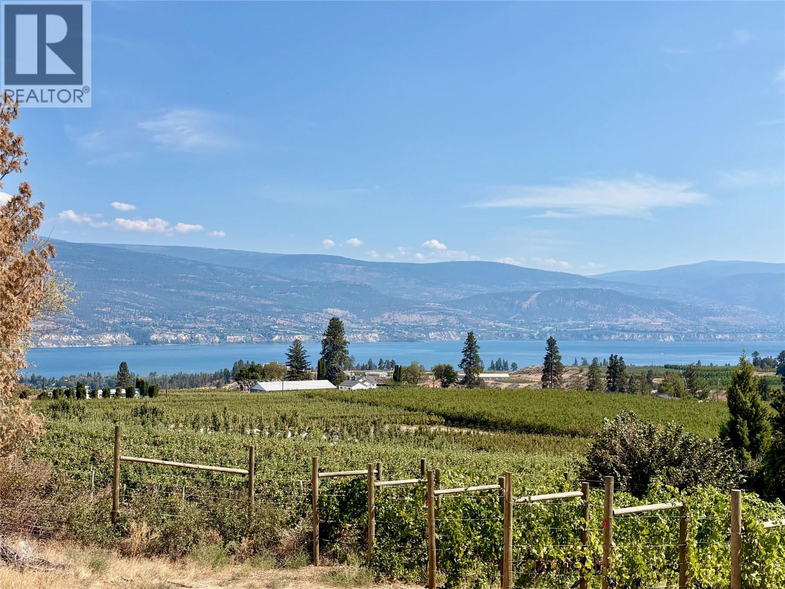 6007 Giants Head Road, Summerland