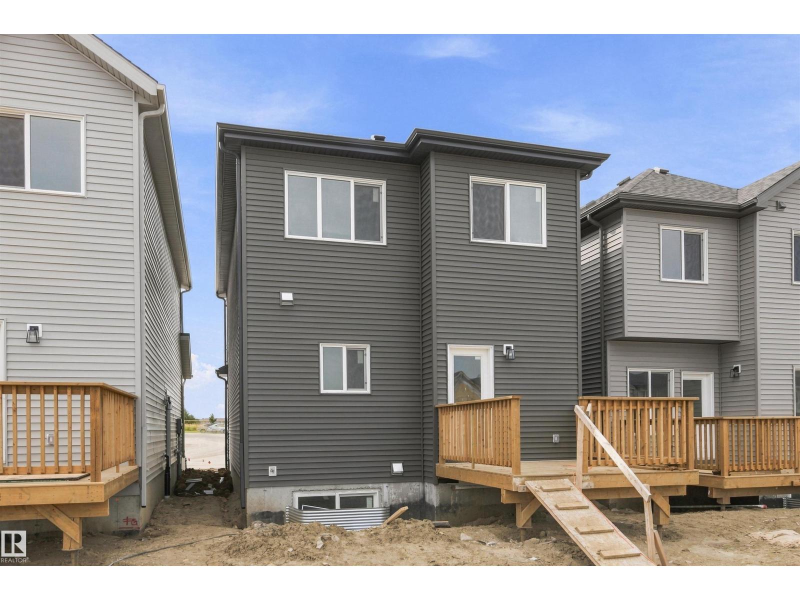 608 Ashgrove CI - 3