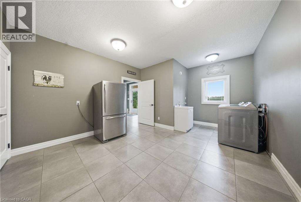 7399 WELLINGTON RD 10 - Image 25