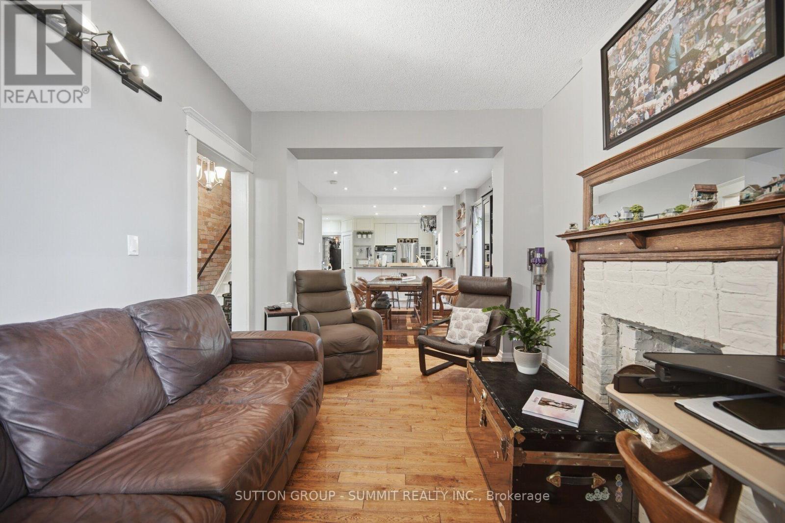 500 INDIAN GROVE - 7