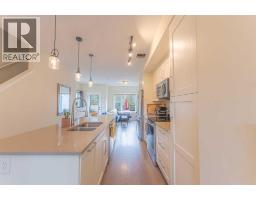 4pc Bathroom - 102, 1106 Bow Valley Trail, Canmore, AB T1W1N6 Photo 6
