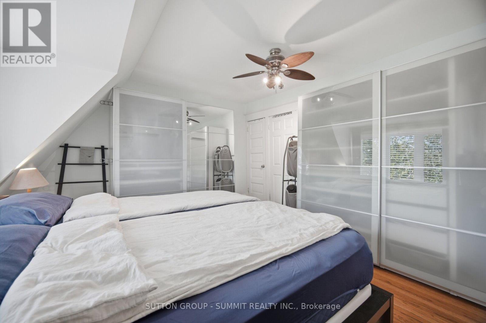 500 INDIAN GROVE - 23