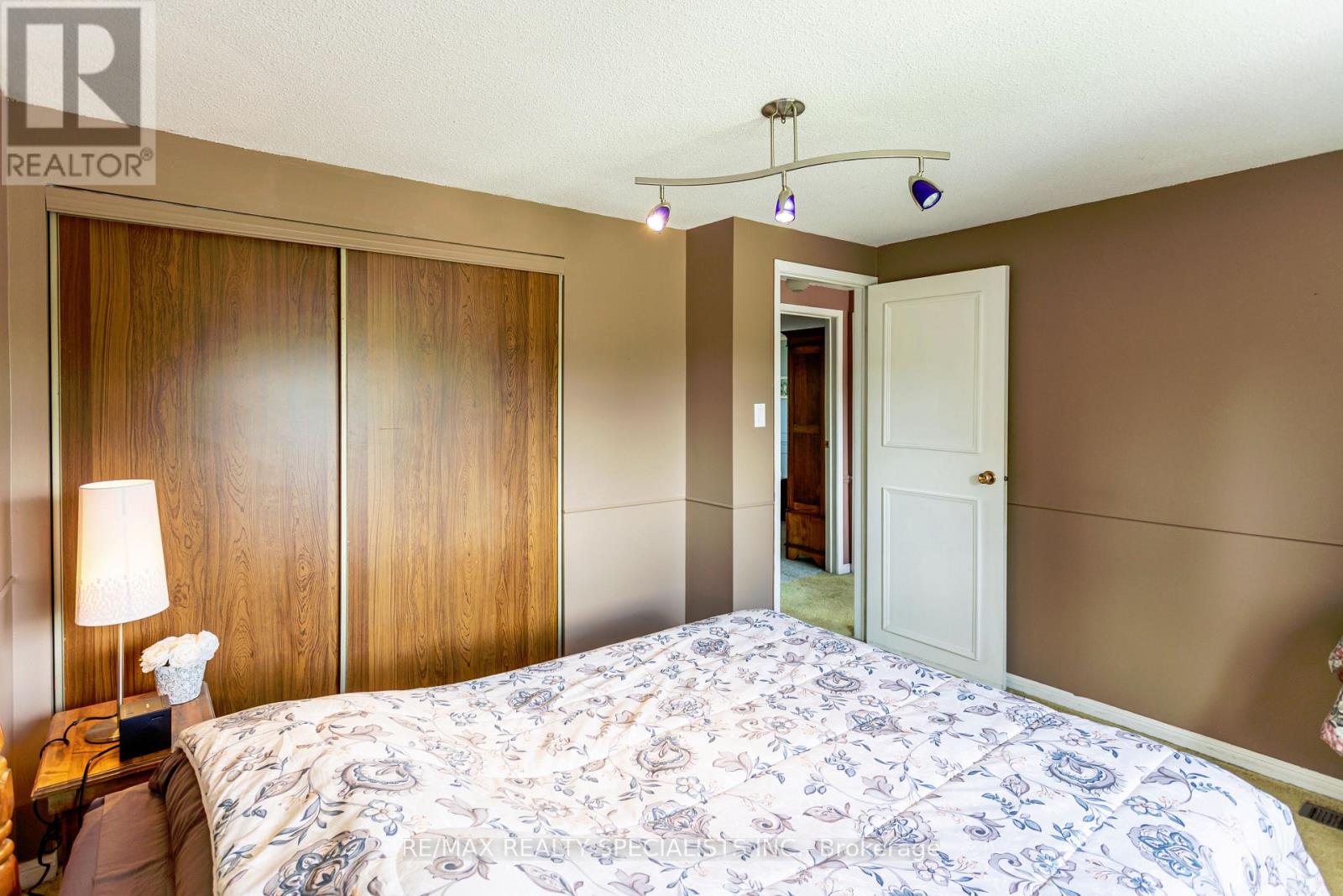 2727 LOS PALMAS COURT - 25