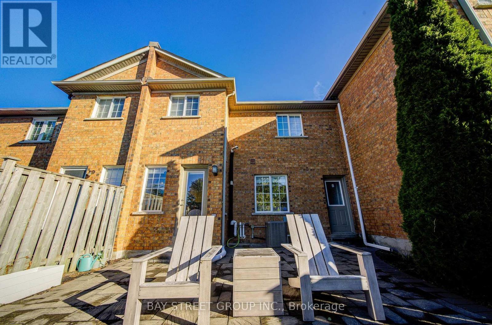 25 WATERTON CRESCENT - 33