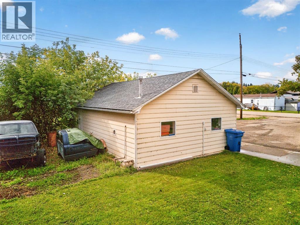 10105 104 Street - 39