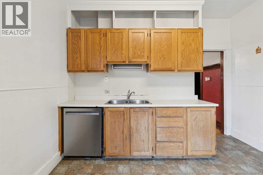 2003 26A Street SW - 11
