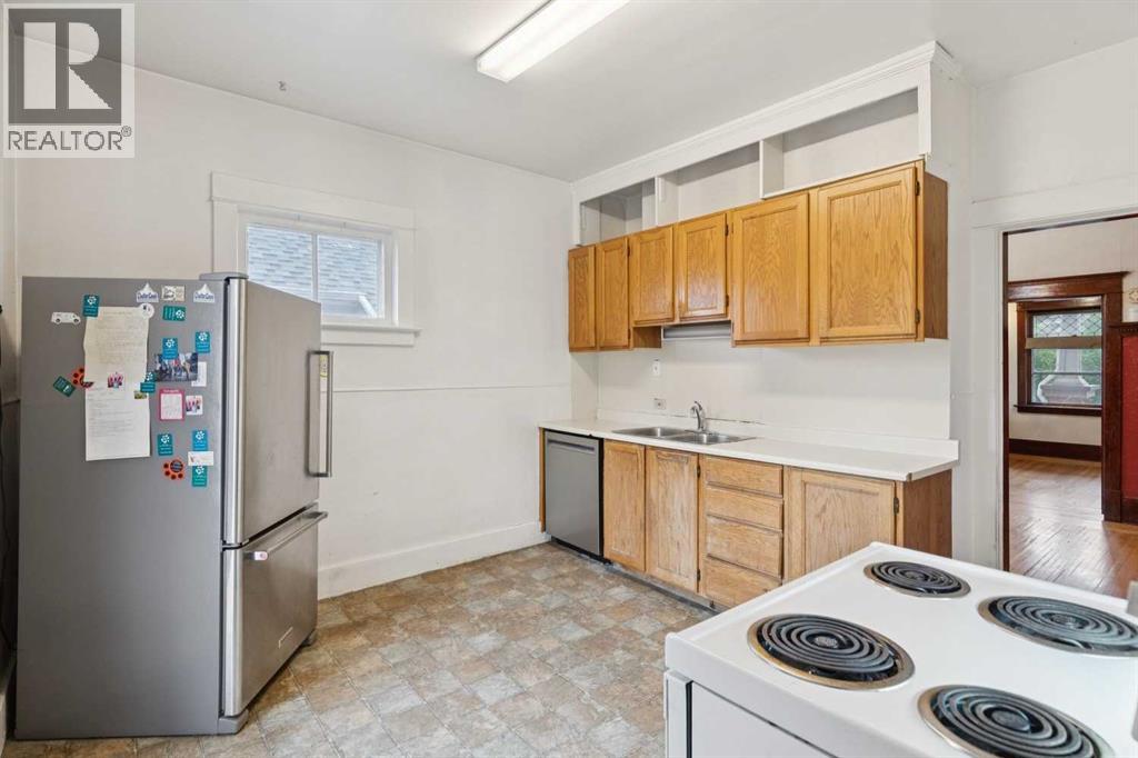 2003 26A Street SW - 12