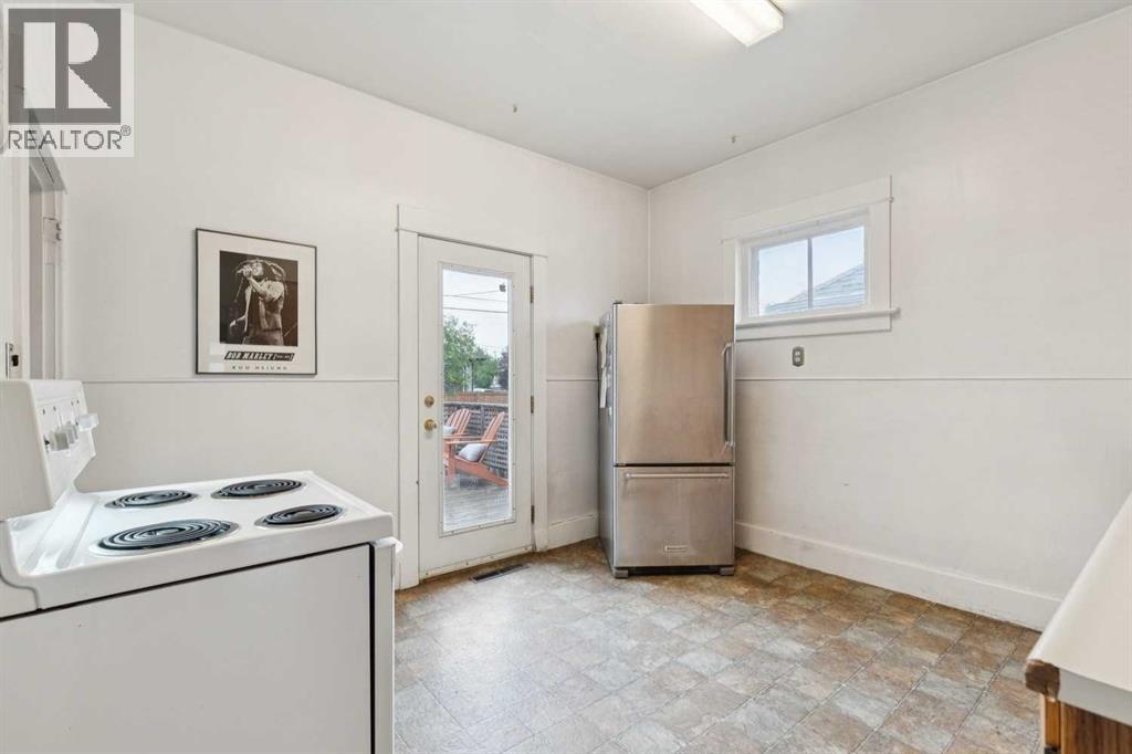 2003 26A Street SW - 13