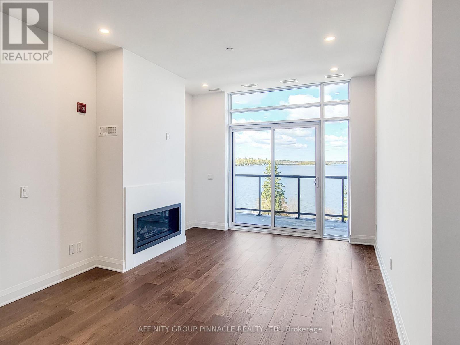 #309 99 LOUISA STREET - Image 32
