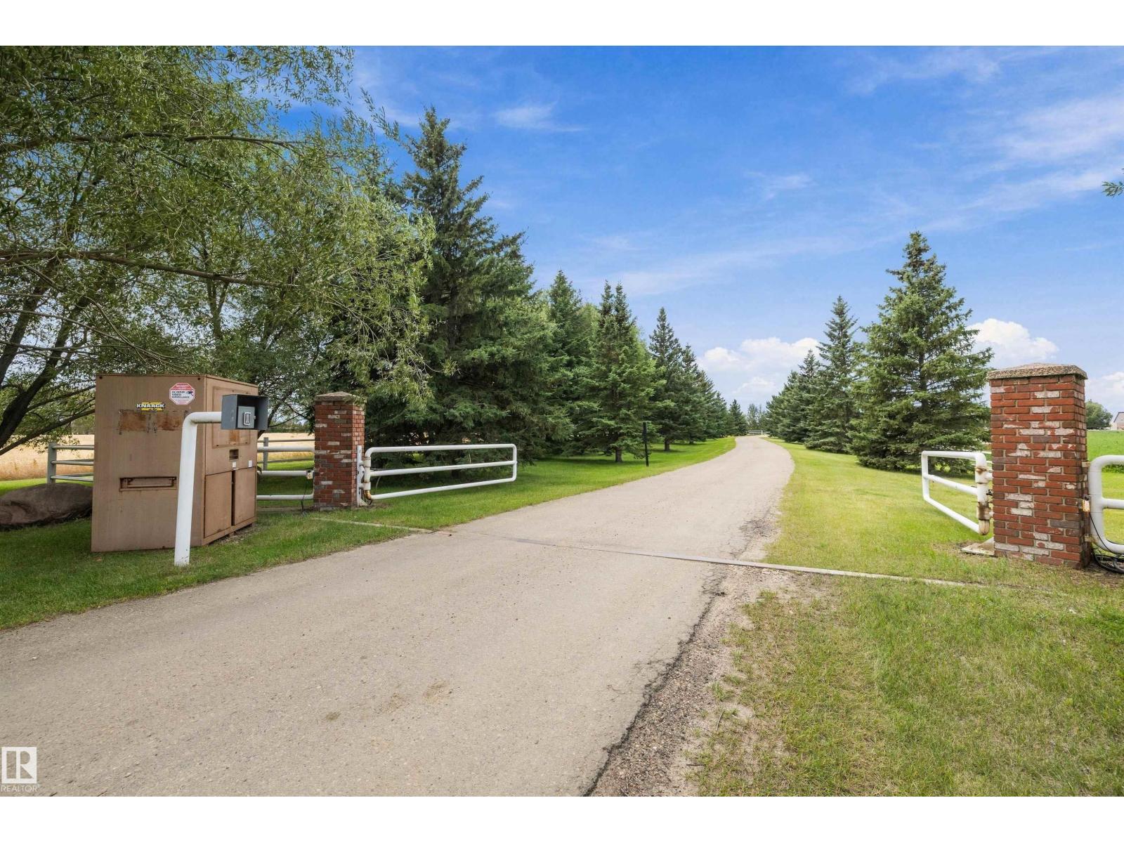 9610 167 ST SW - 6