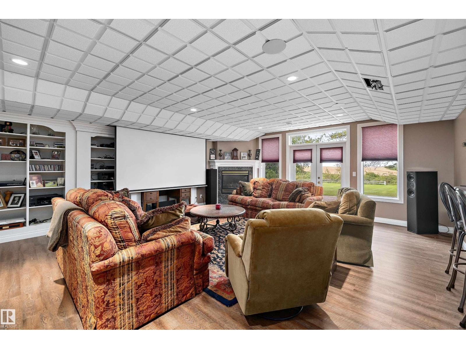 9610 167 ST SW - 44