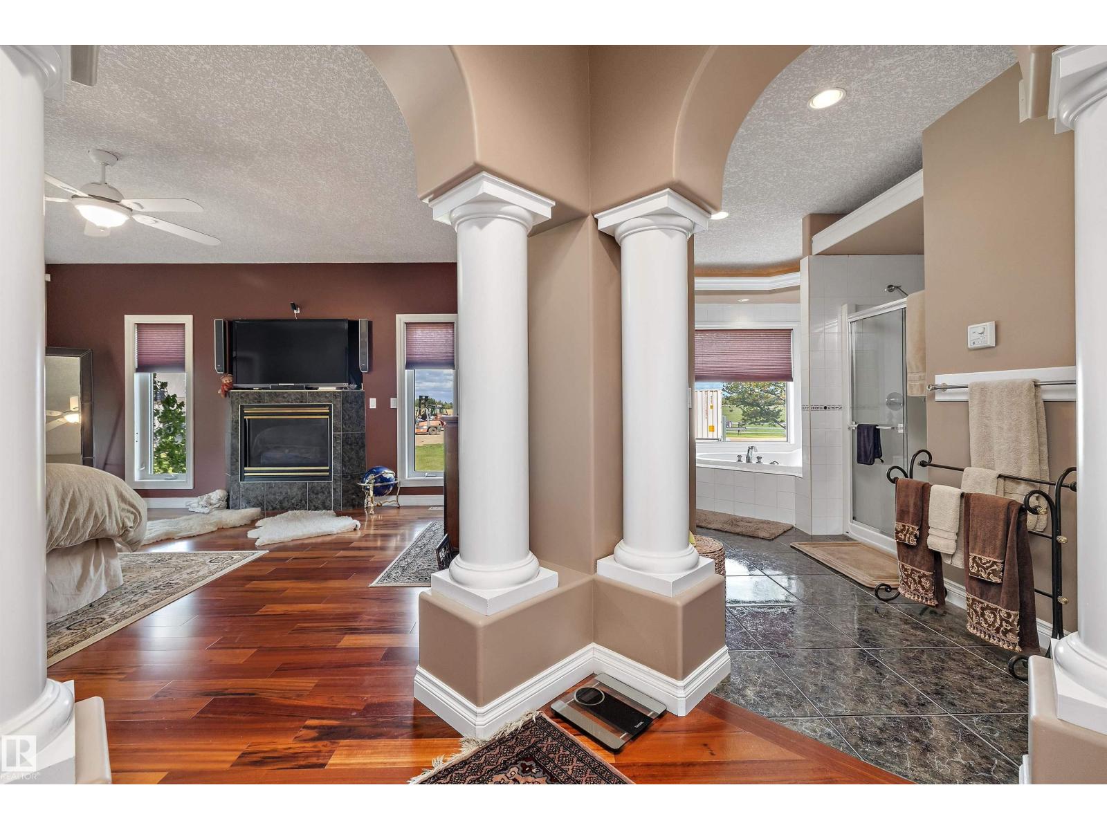 9610 167 ST SW - 33