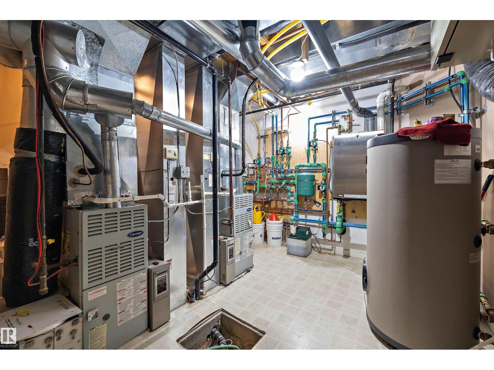 9610 167 ST SW - 39