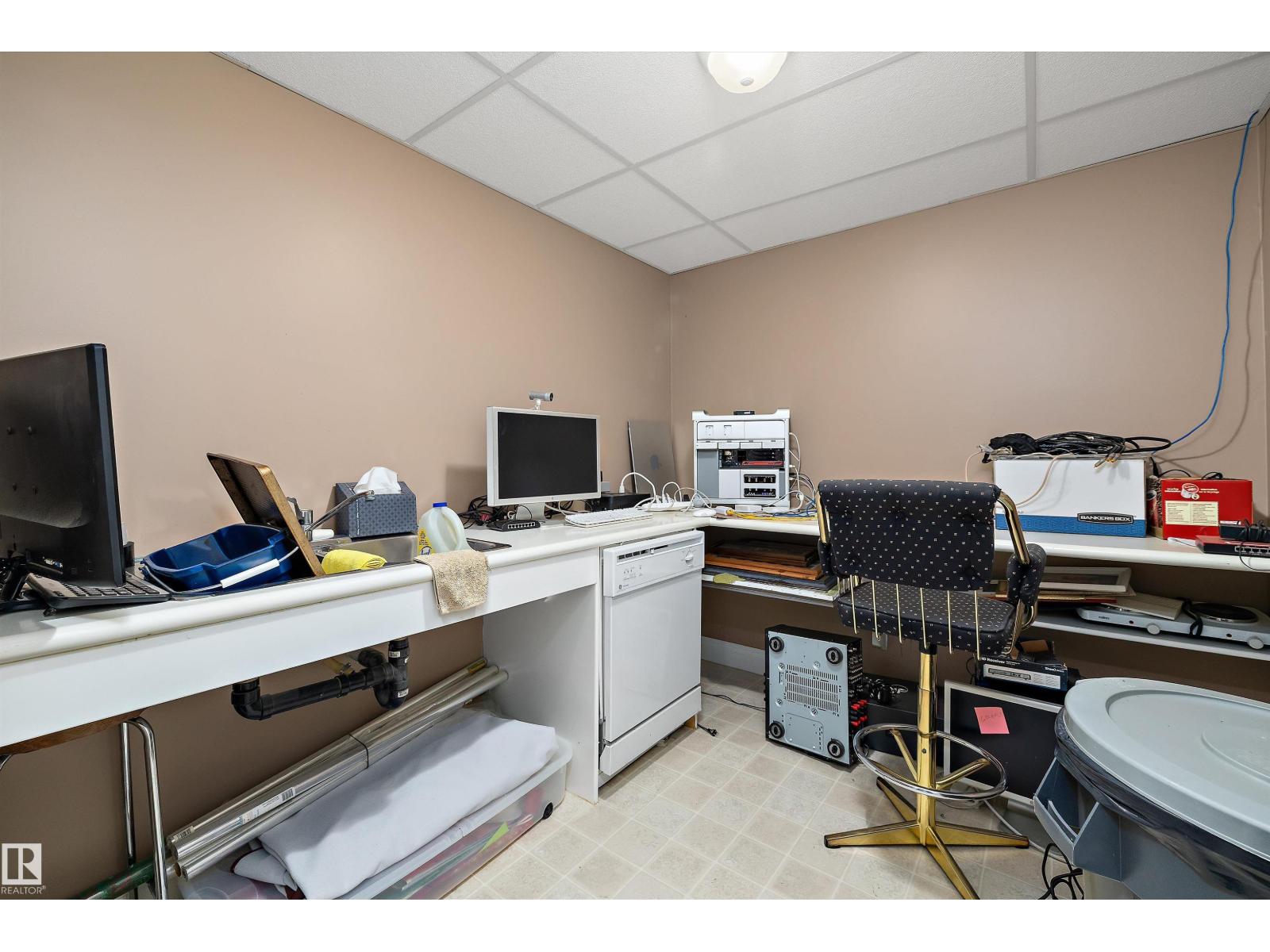 9610 167 ST SW - 52