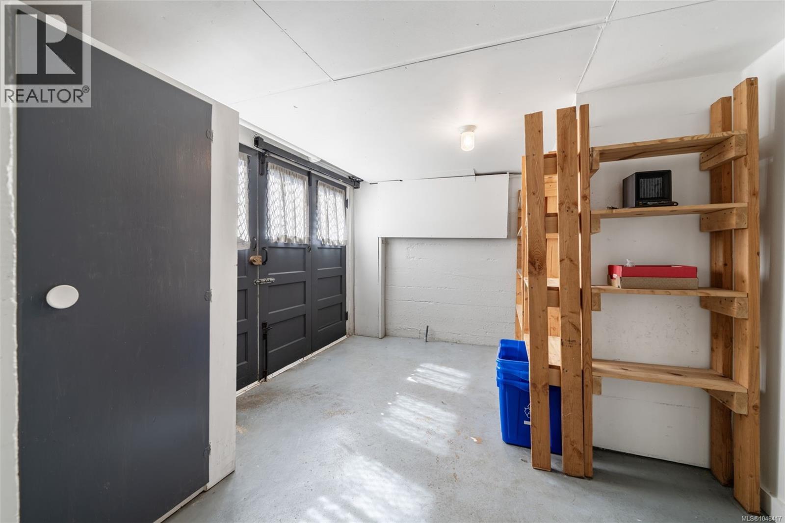 1258 Rockland Ave - Image 20