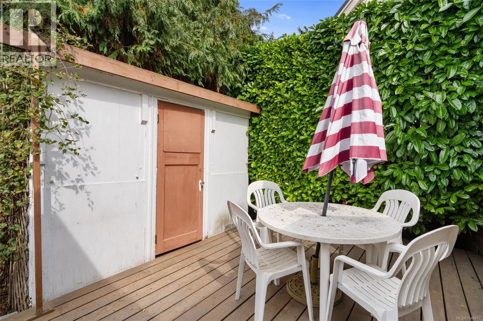 1258 Rockland Ave - Image 24