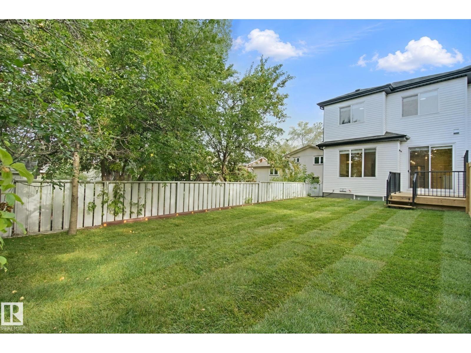 10619 60A AV NW - 4