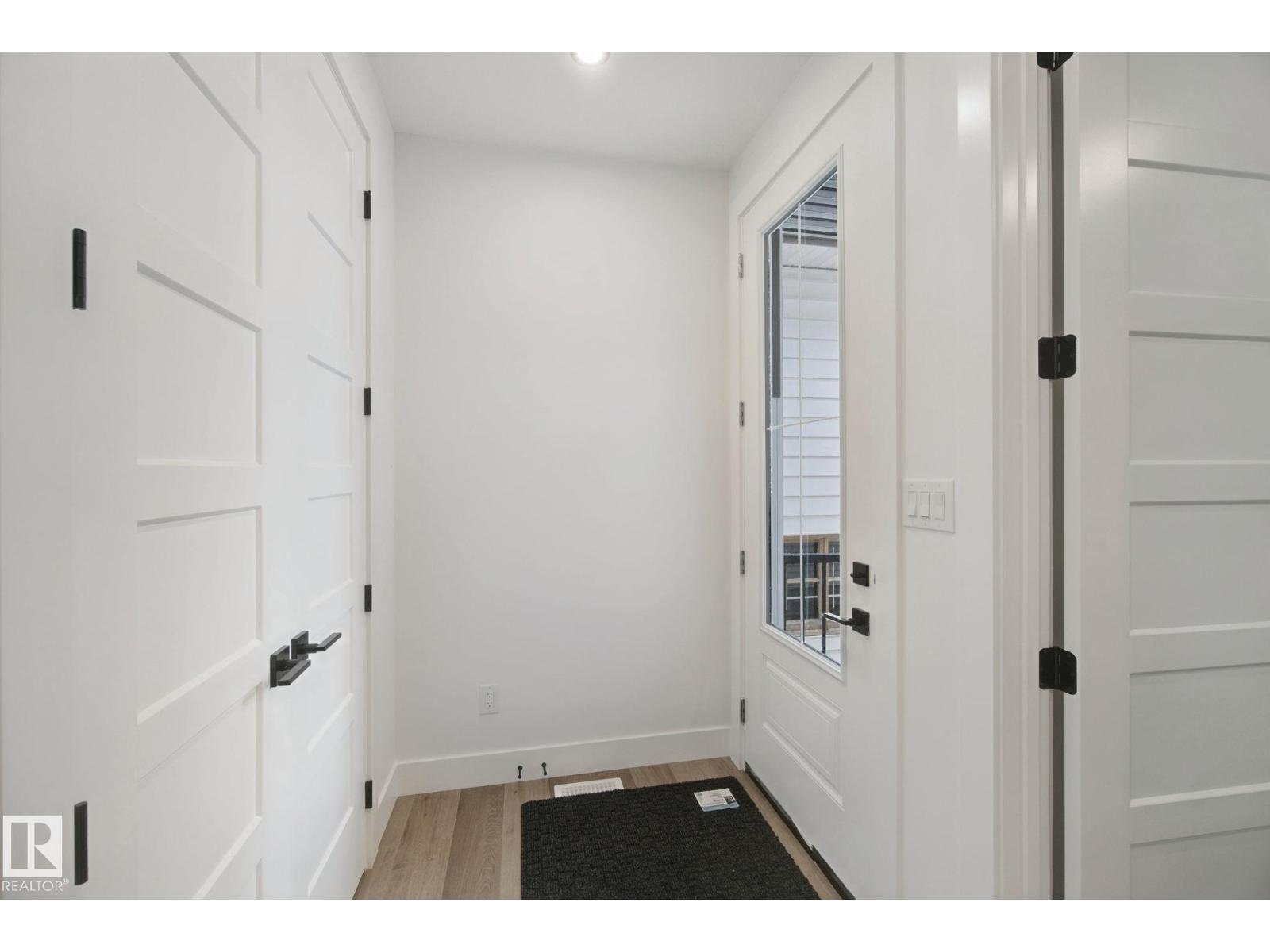 10619 60A AV NW, Edmonton — photo 9