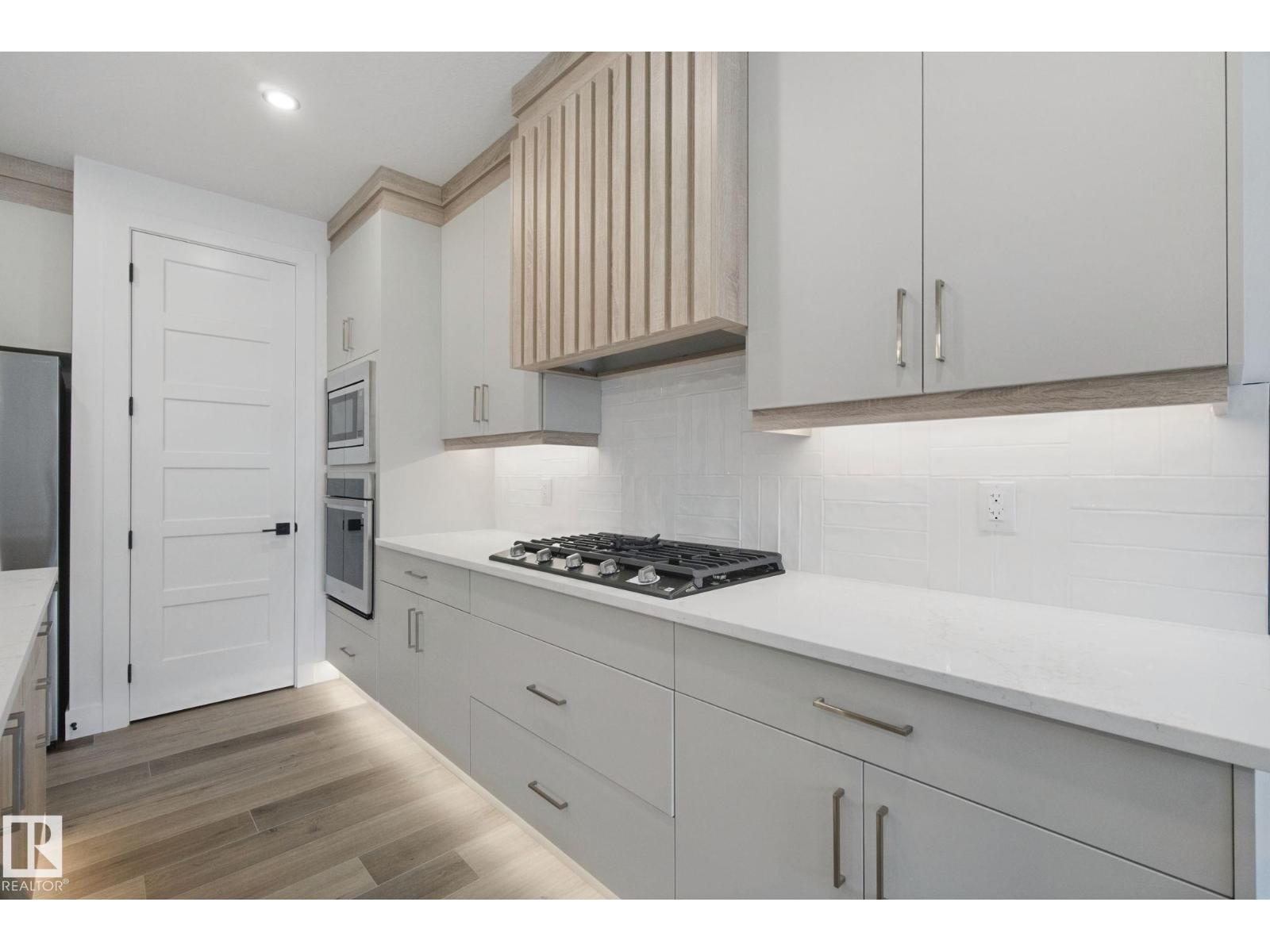 10619 60A Av NW, Pleasantview (Edmonton) — photo 12 of 30