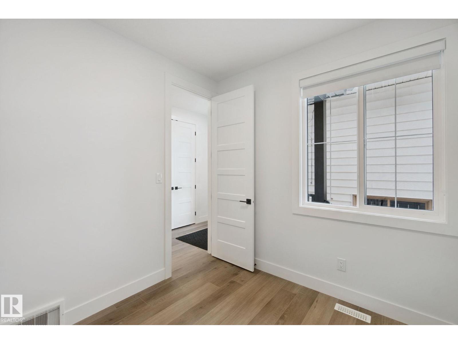 10619 60A Av NW, Pleasantview (Edmonton) — photo 24 of 30