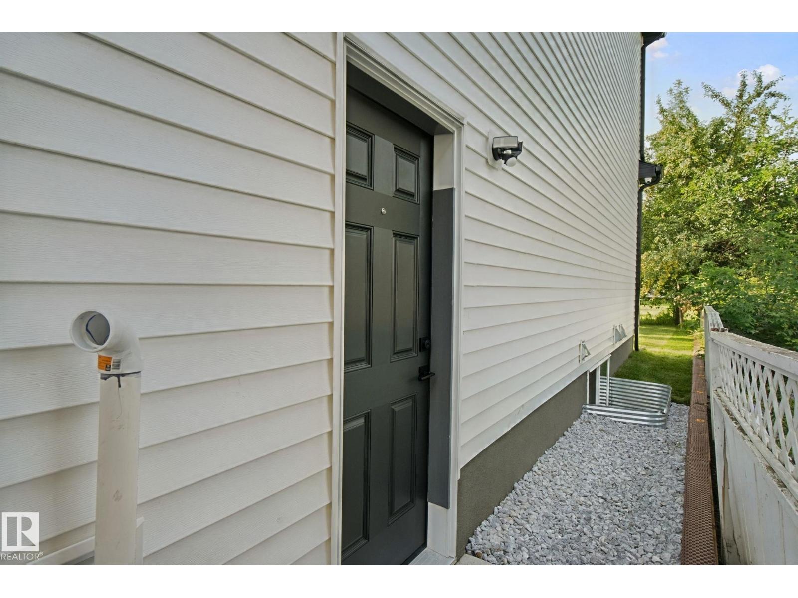 10619 60A AV NW - Image 69