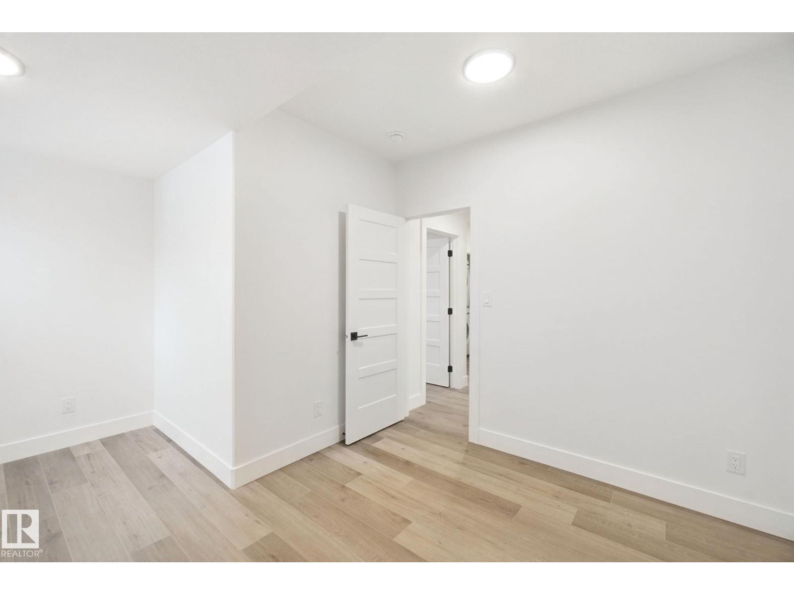 10619 60A AV NW - Image 62
