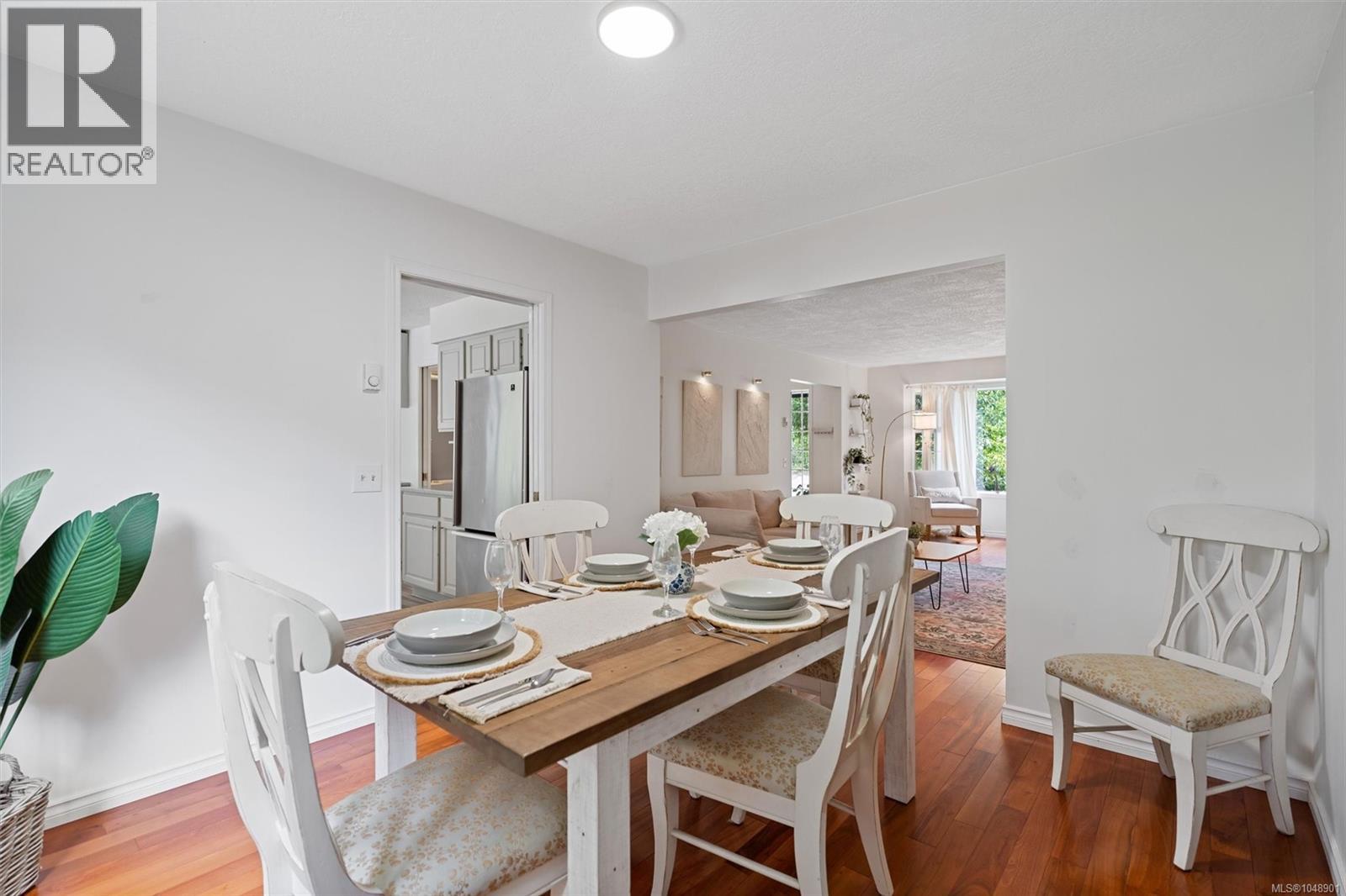 6938 Wallace Dr - Image 12