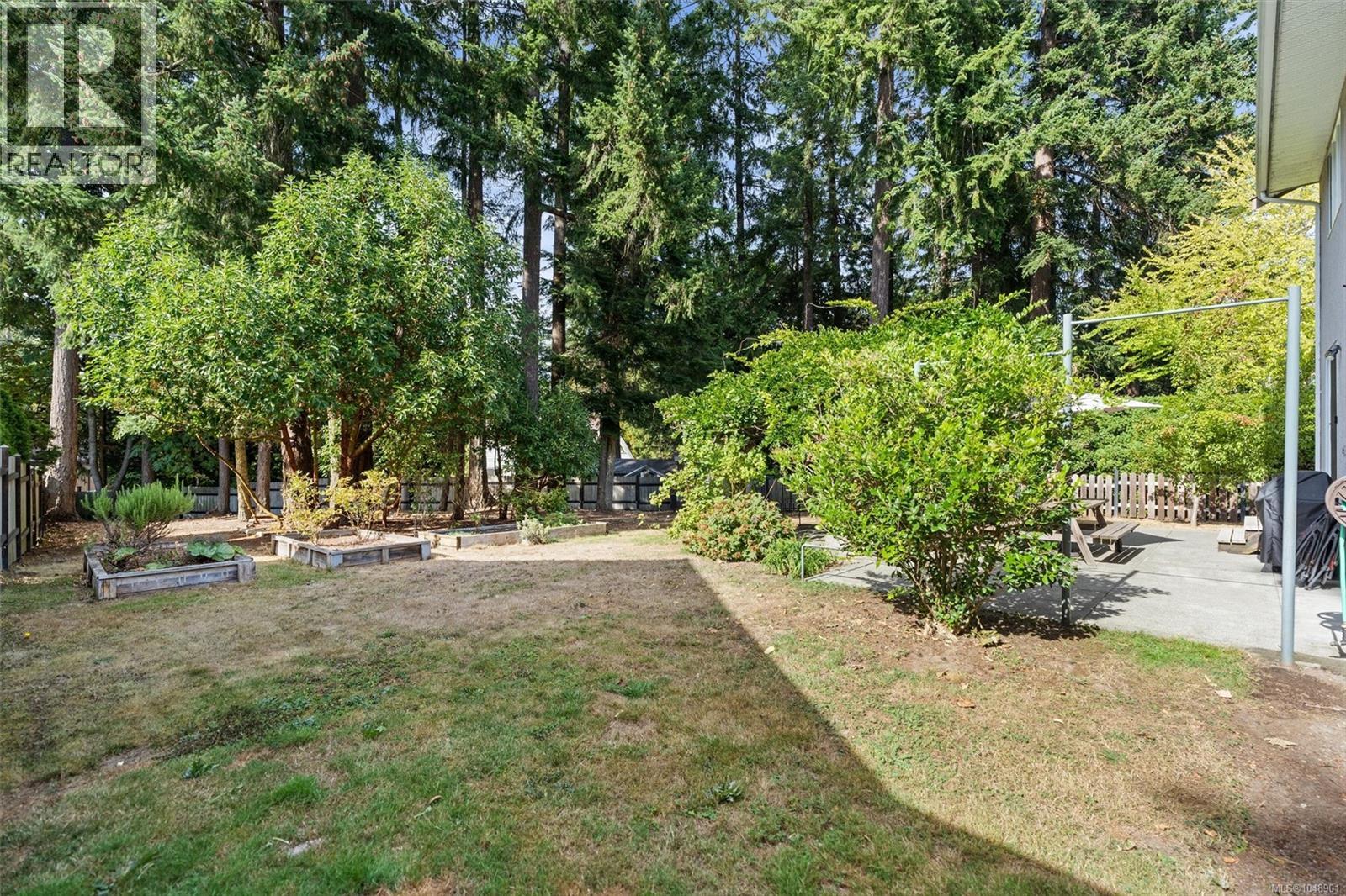 6938 Wallace Dr - Image 32