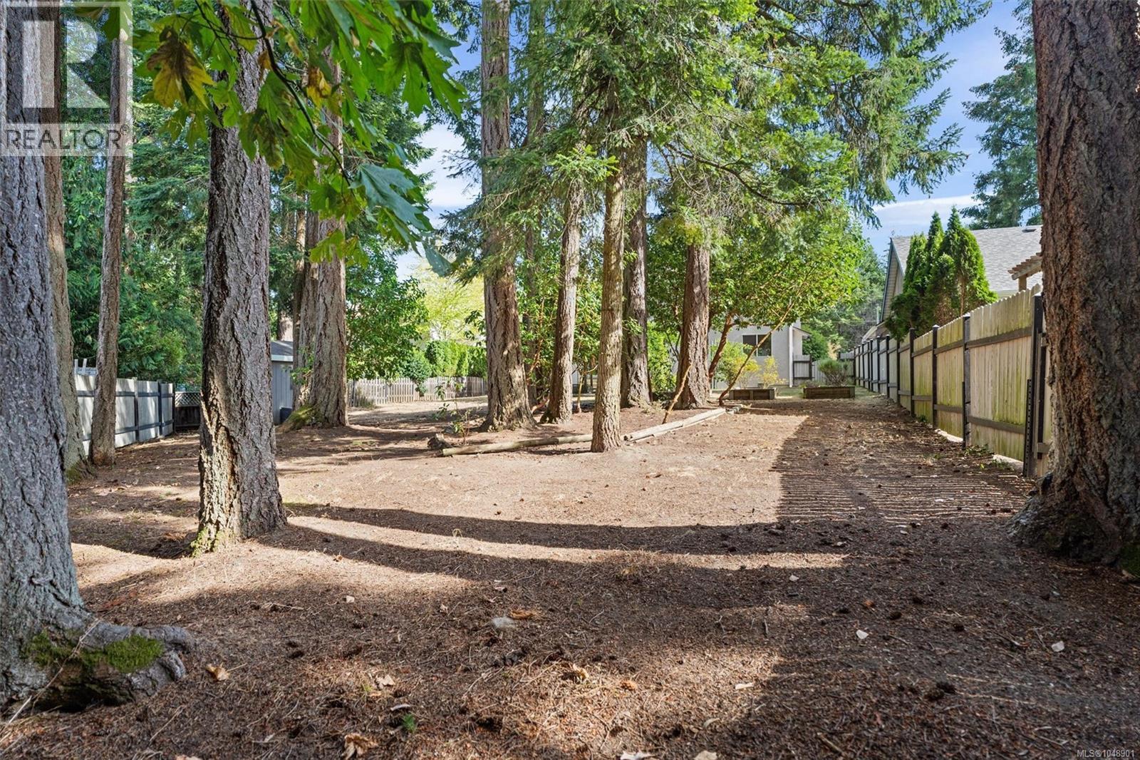 6938 Wallace Dr - 35