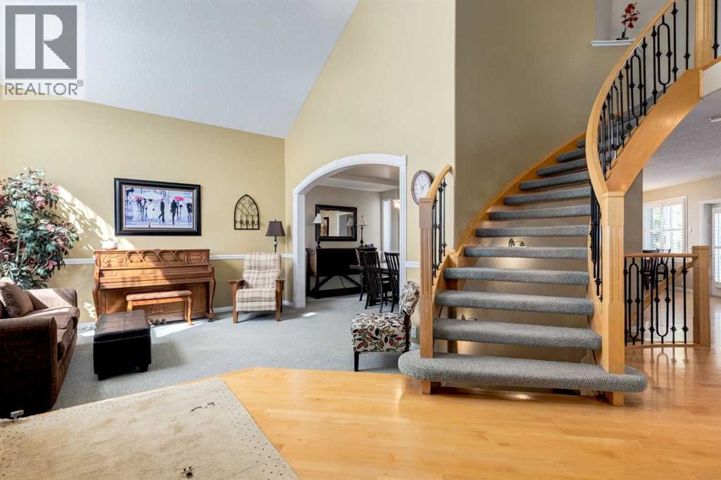 442 Sienna Heights Hill SW, Signal Hill, Calgary photo 4