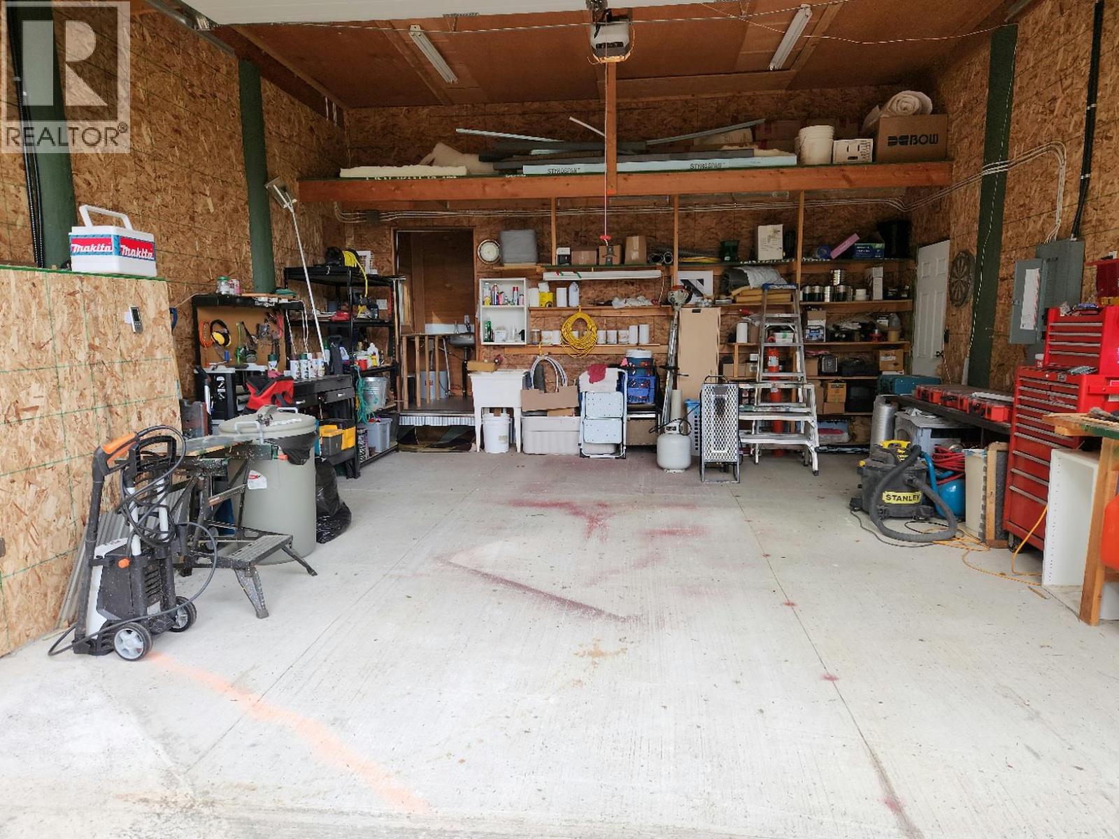 1273 & 1265 Queens Bay Road - 12