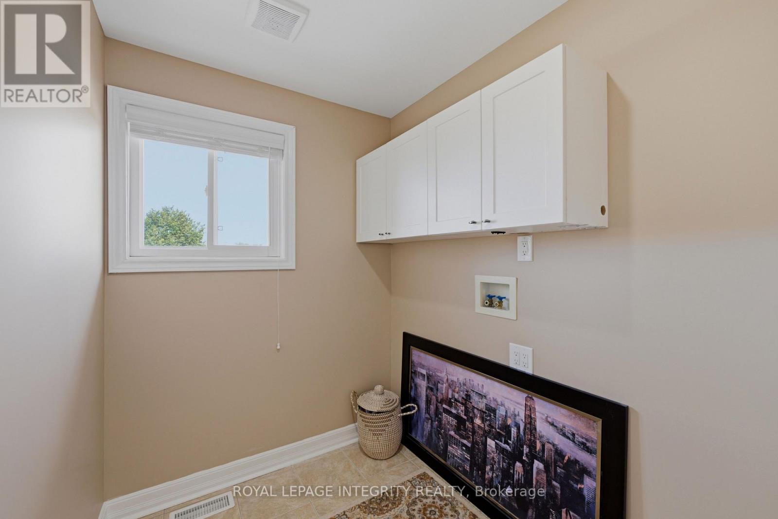 119 WOLISTON CRESCENT - Image 38