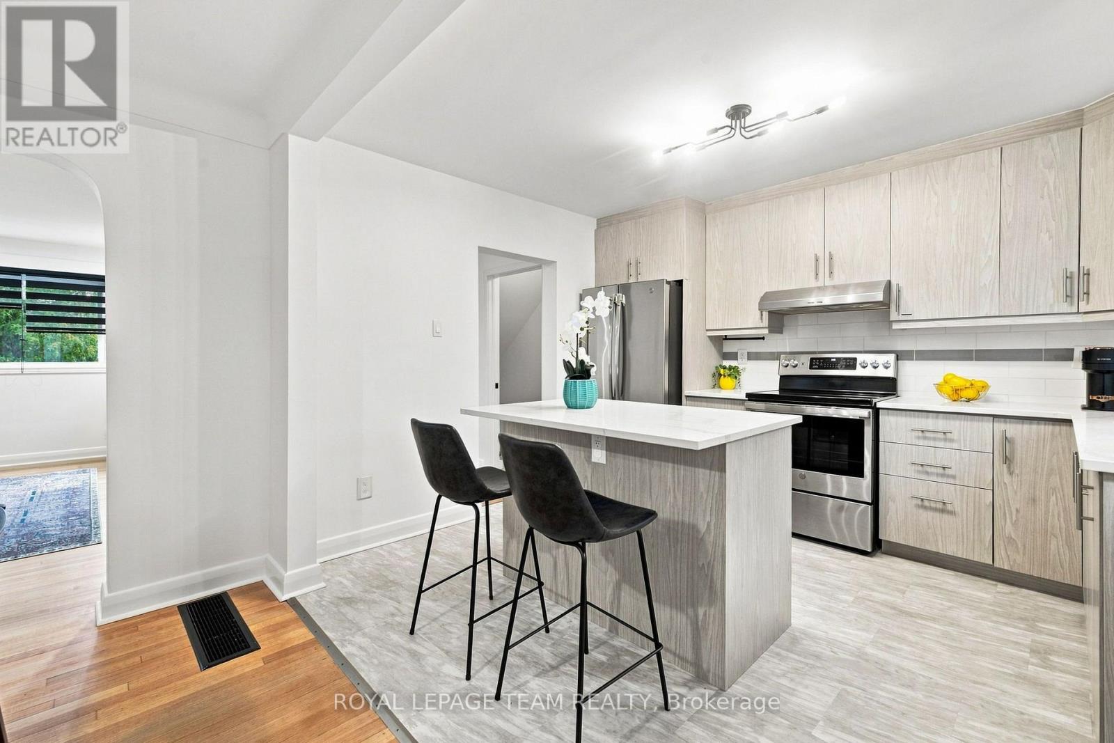 3 Bed, 3 Bath House for Sale in Ottawa – 875 WOODROFFE AVENUE, Ottawa – MLS# X13774164 - Image 35