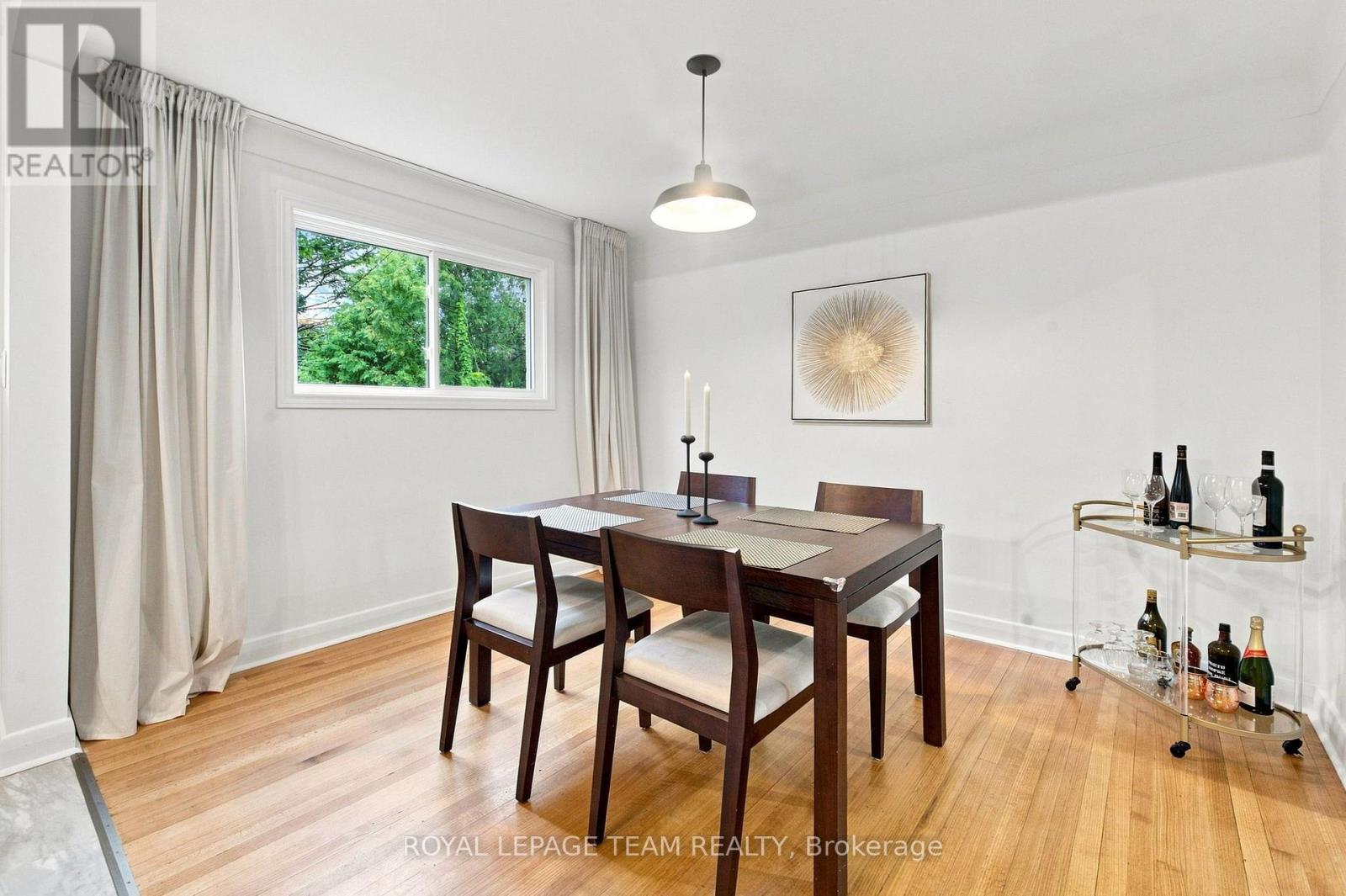 875 WOODROFFE AVENUE - 24