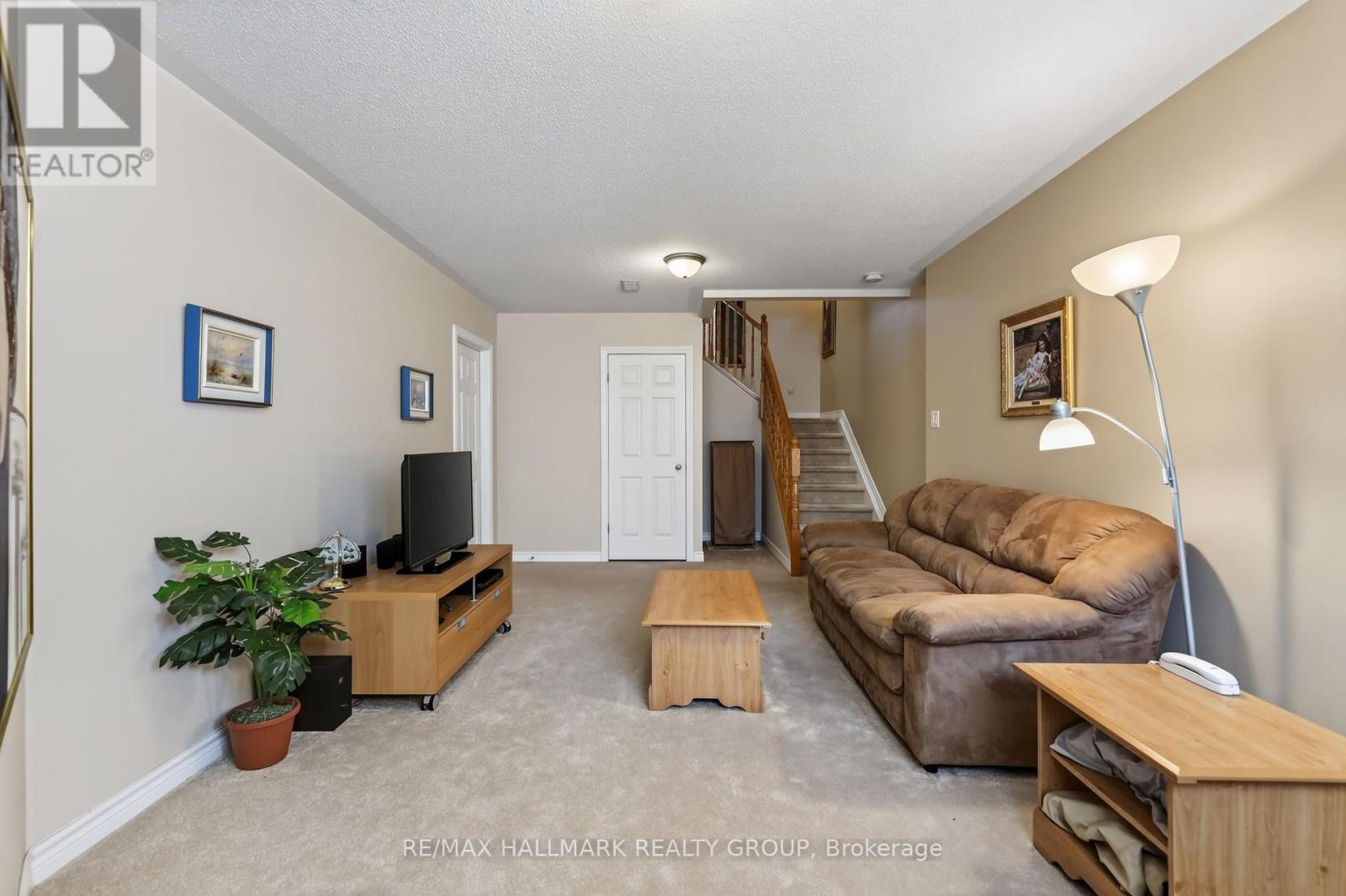 3 Bed, 3 Bath House for Sale in Ottawa – 625 GLASTONBURY WALK, Ottawa – MLS# X13774178 - Image 51