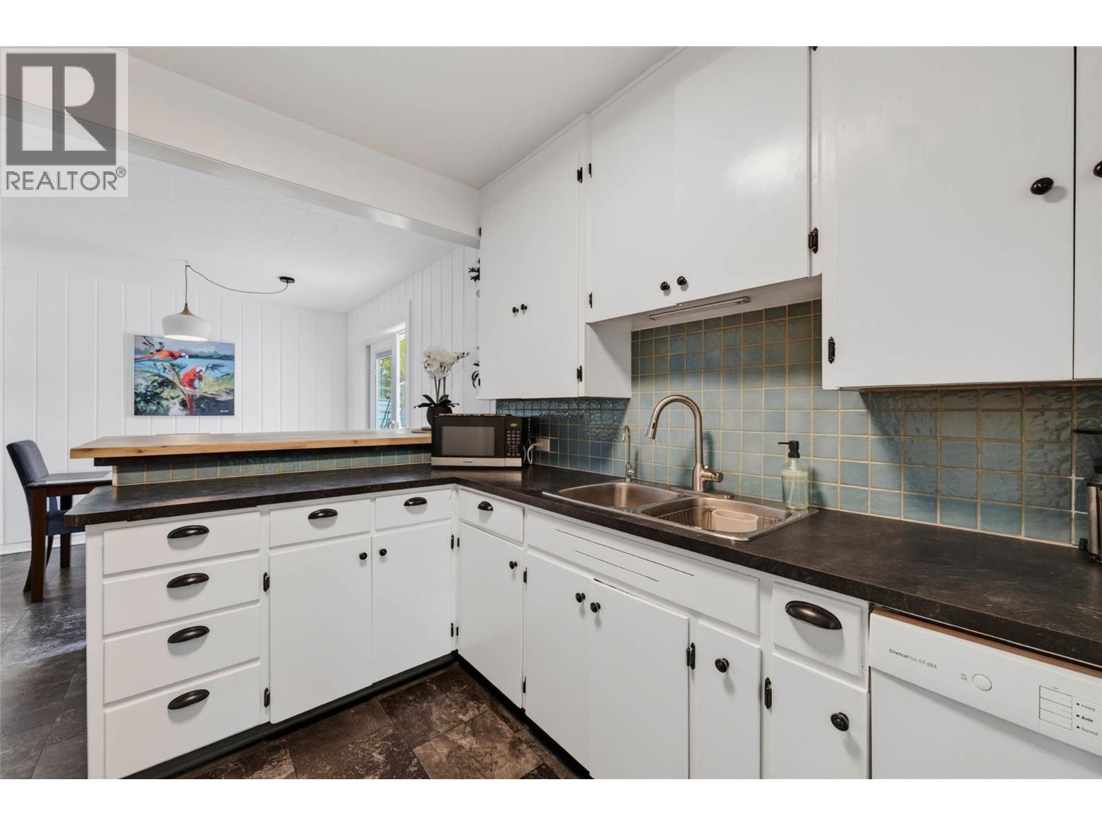 709 Fourth Street - 10