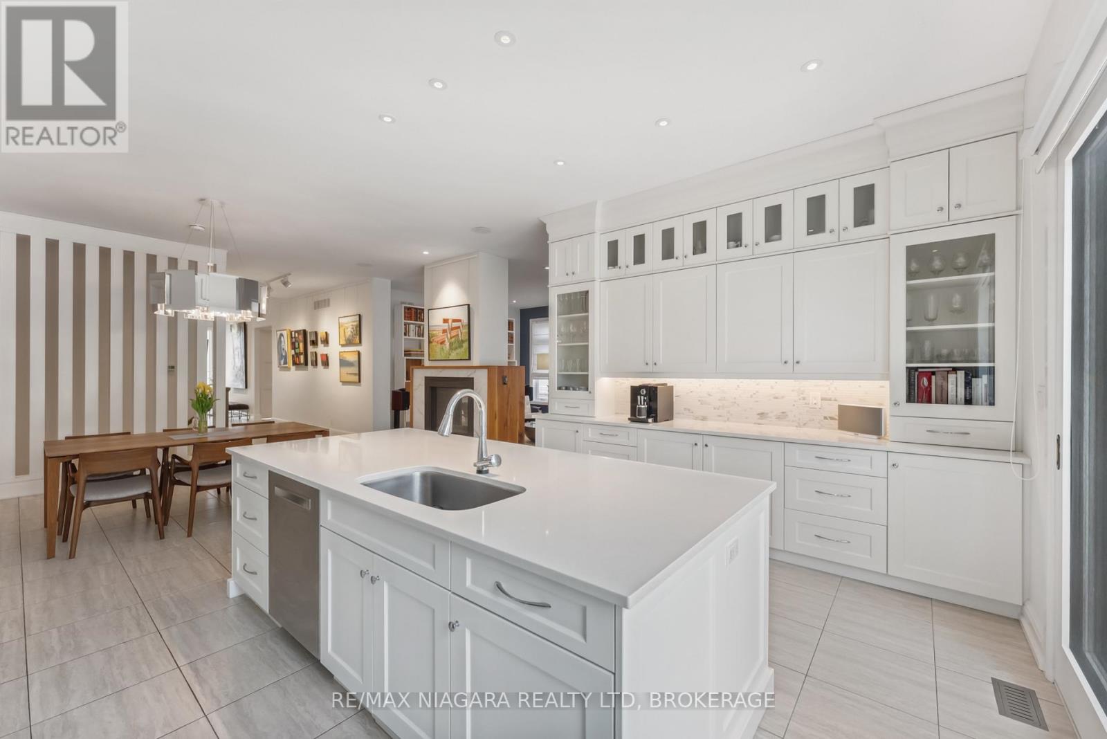14 ANGELS DRIVE - Image 16