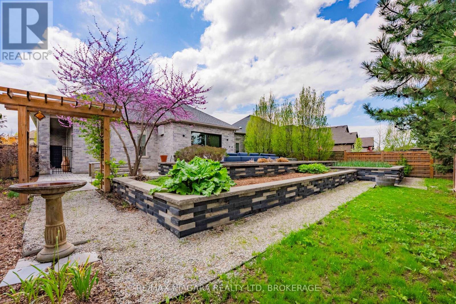 14 ANGELS DRIVE - Image 37
