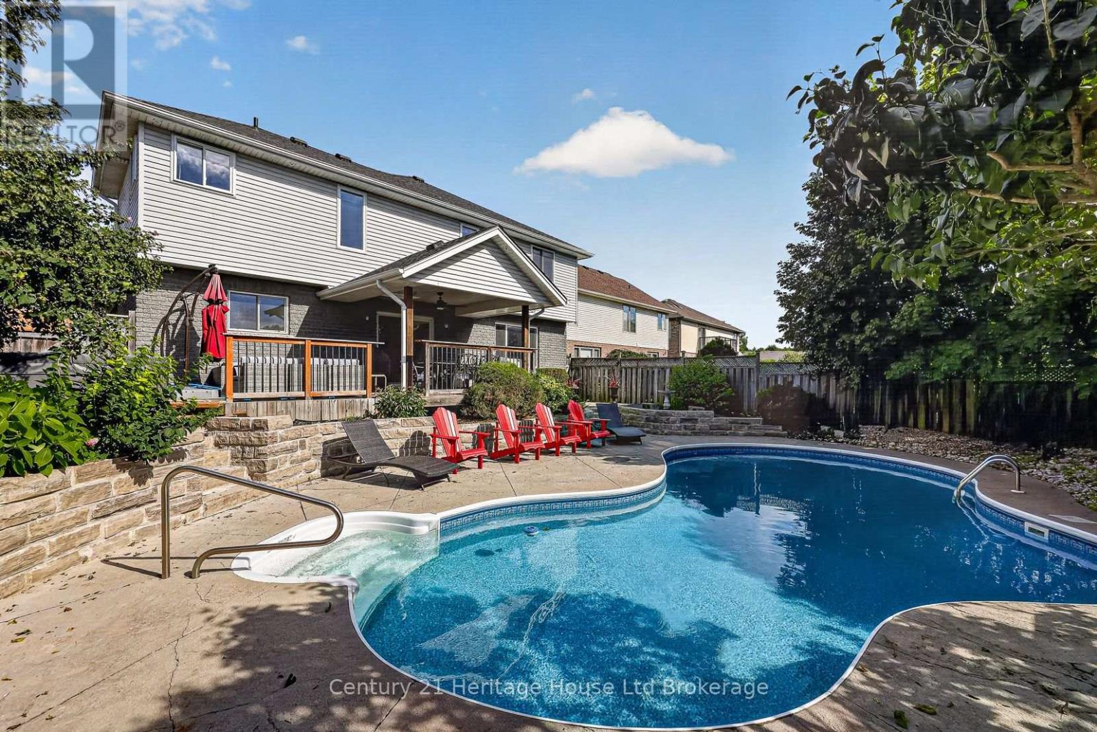 468 LAKEVIEW DRIVE - 12