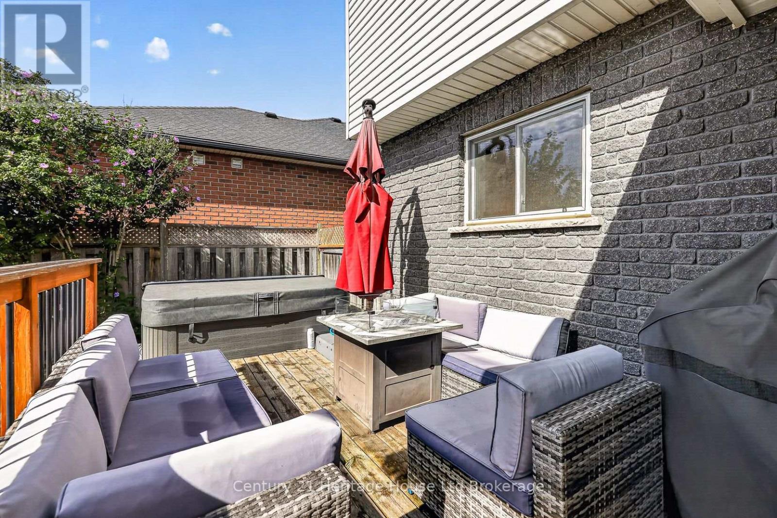 468 LAKEVIEW DRIVE - 17