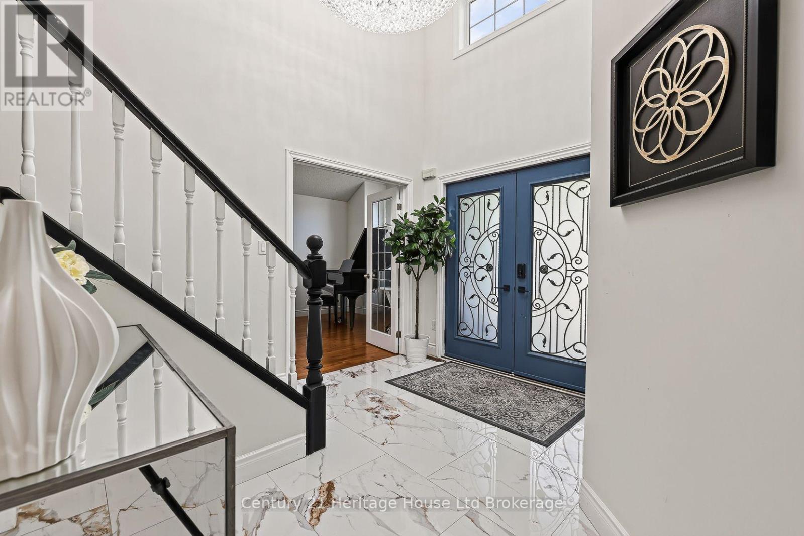 468 LAKEVIEW DRIVE - 18