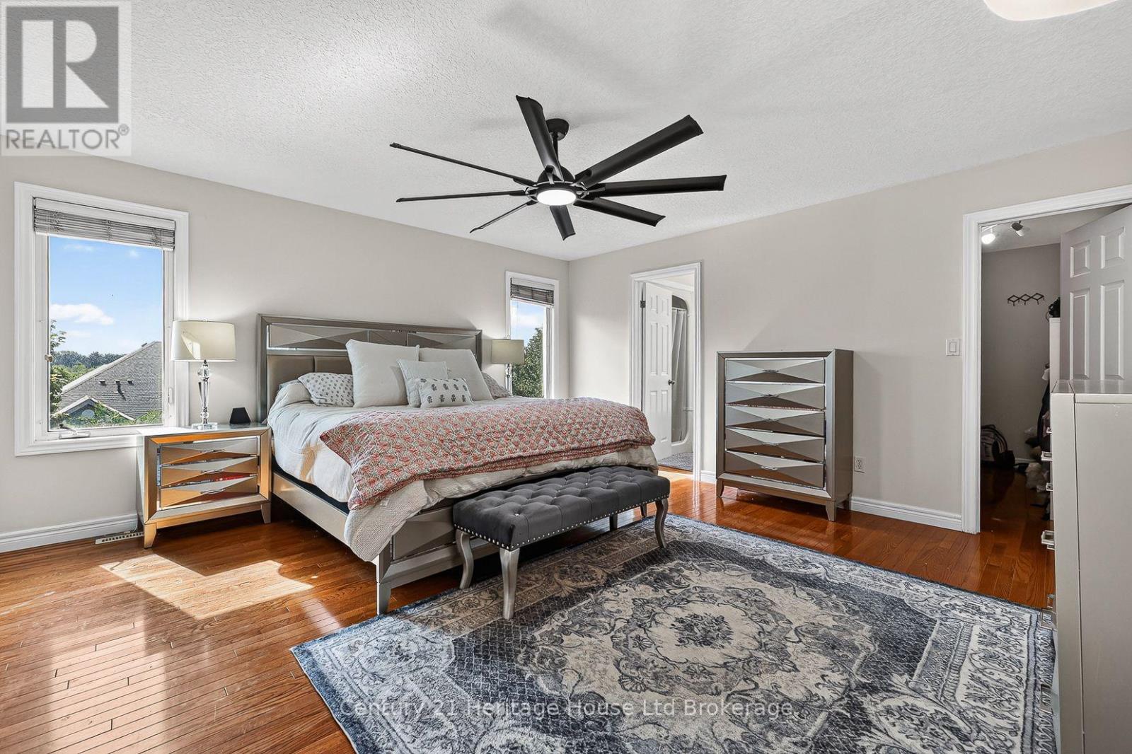 468 LAKEVIEW DRIVE - 38