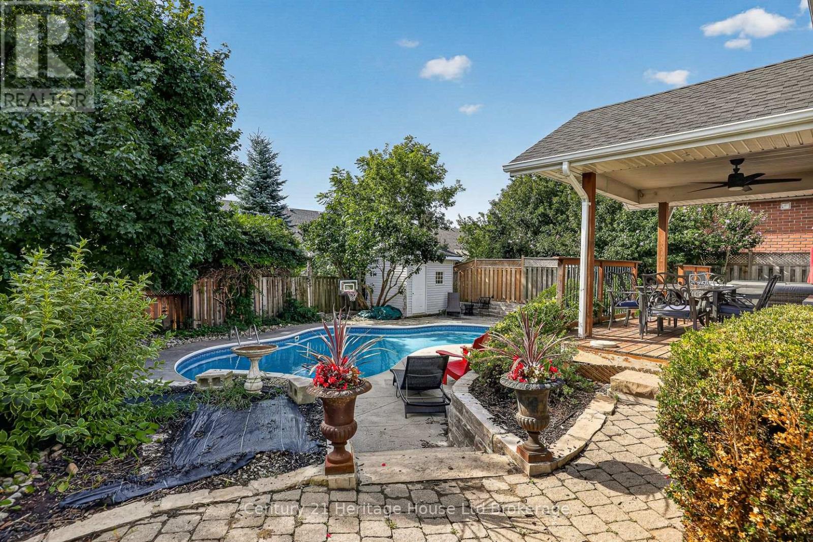 468 LAKEVIEW DRIVE - 8