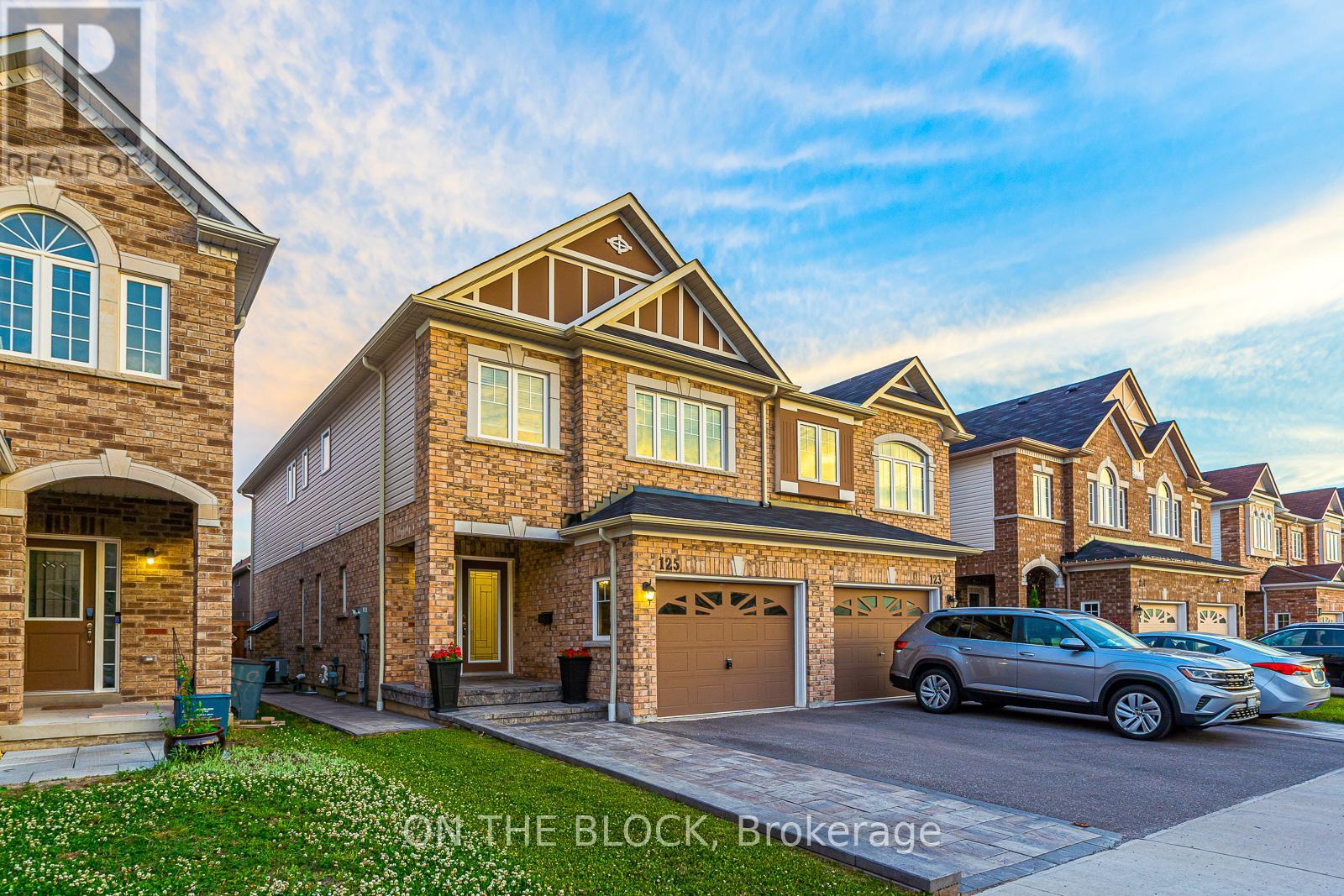 125 LENEY STREET, Ajax (South East) — photo 1