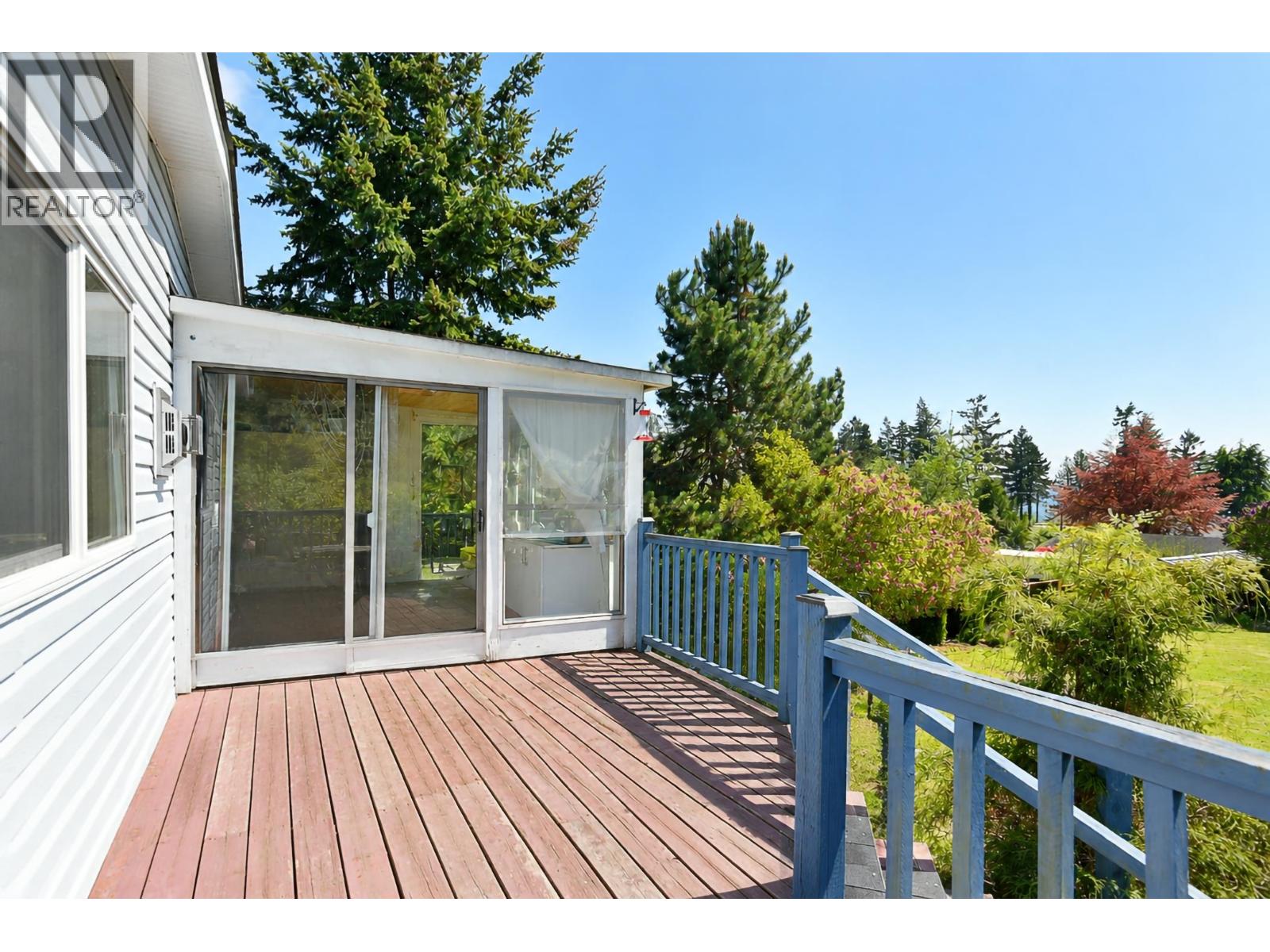 6217 BLIGH ROAD, Sechelt