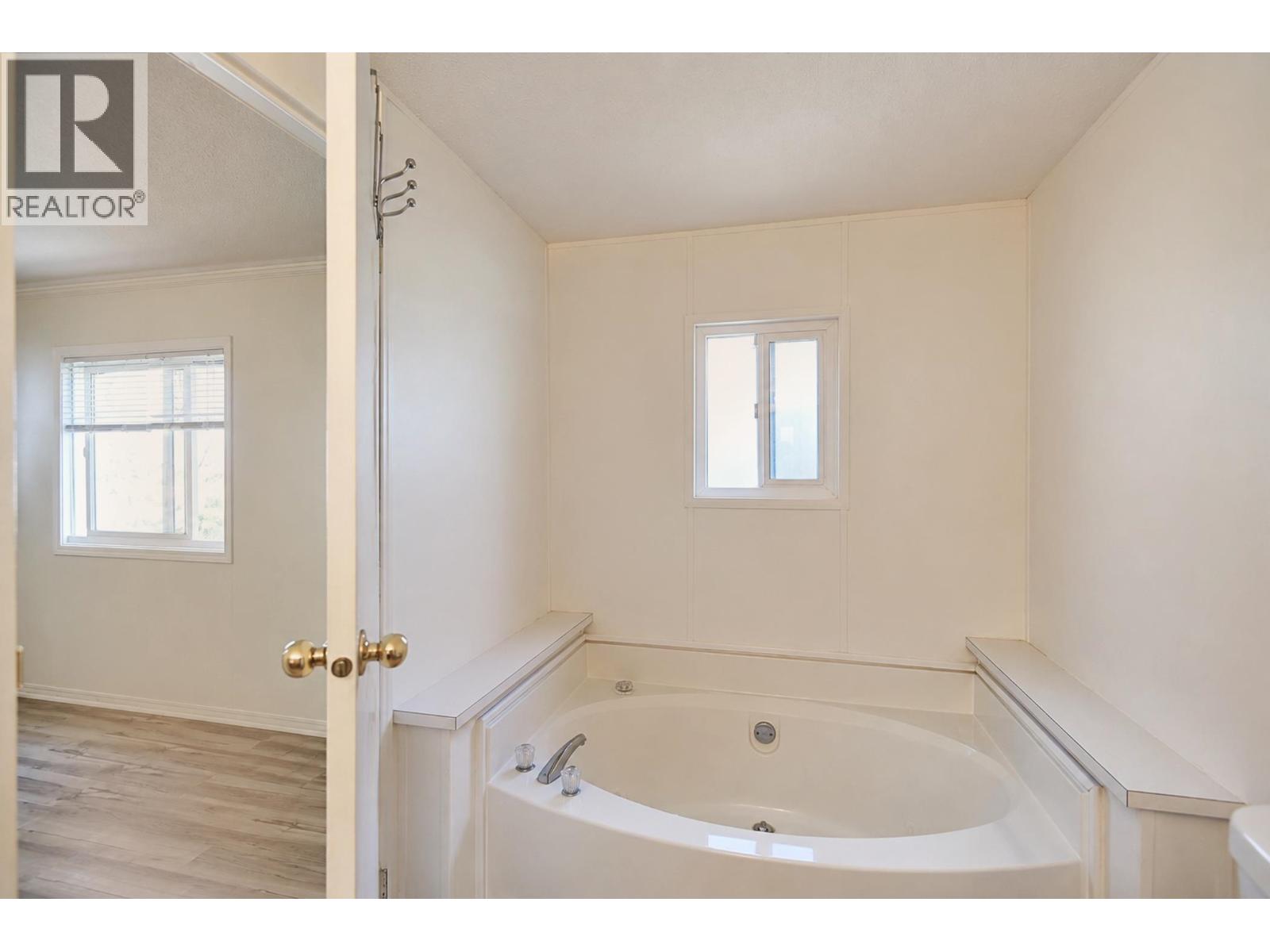 6217 BLIGH ROAD, Sechelt